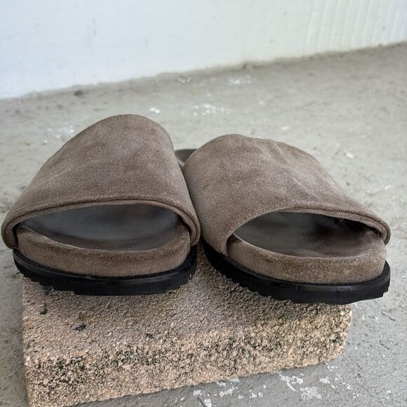 Mr P. Suede slides main image 5